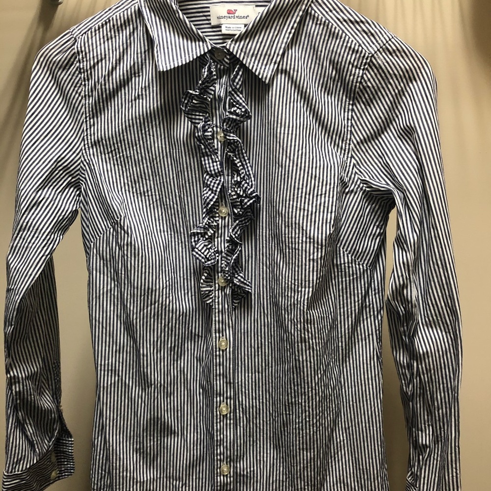 Vineyard Vines Button Down Top